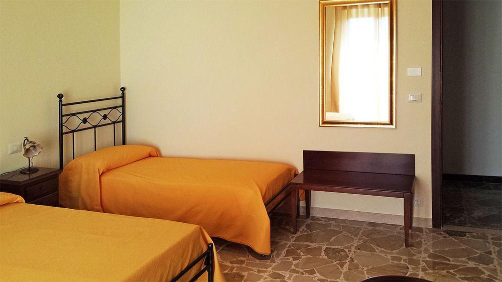 B&B Capo Sant'Alessio SantʼAlessio Siculo Extérieur photo